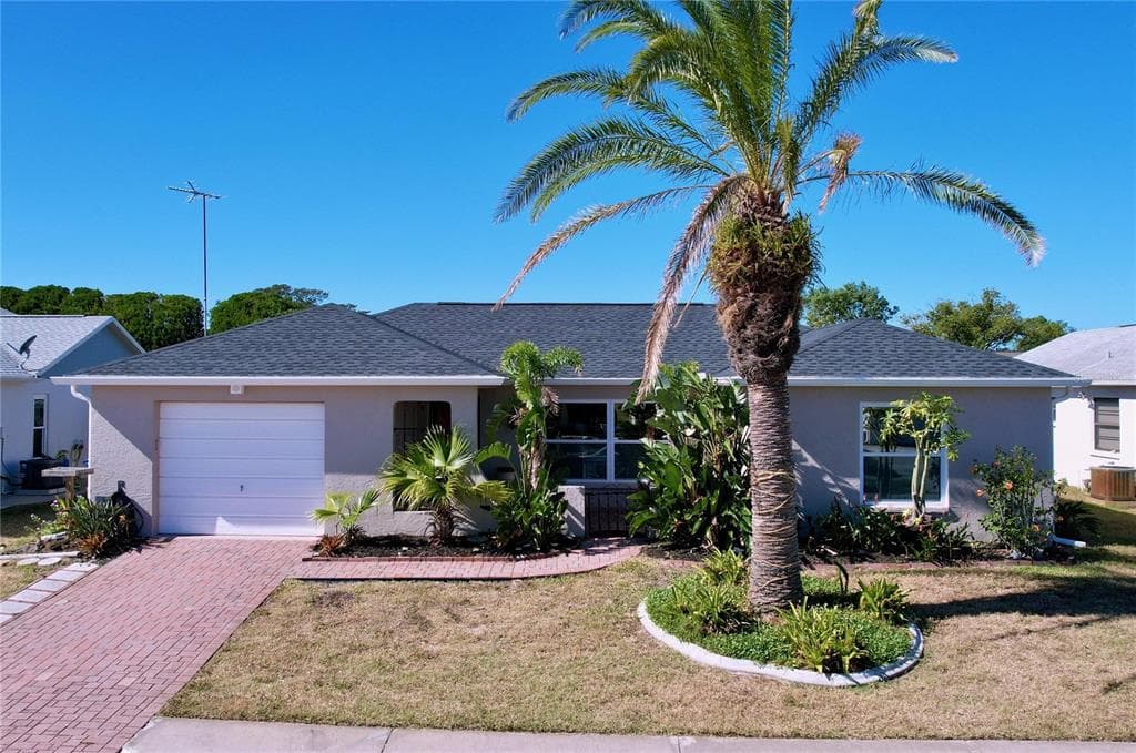 1029 FUCHSIA DRIVE HOLIDAY, FL 34691