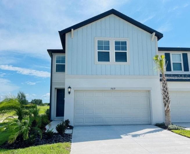 7619 MOMENTUM PARKWAY WESLEY CHAPEL, FL 33545
