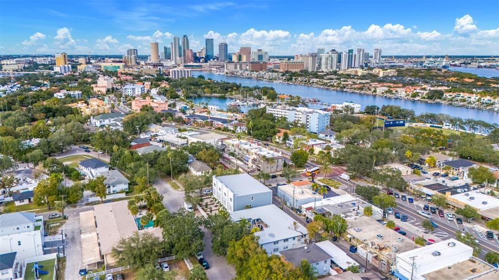 211 DANUBE AVENUE UNIT 10 TAMPA, FL 33606