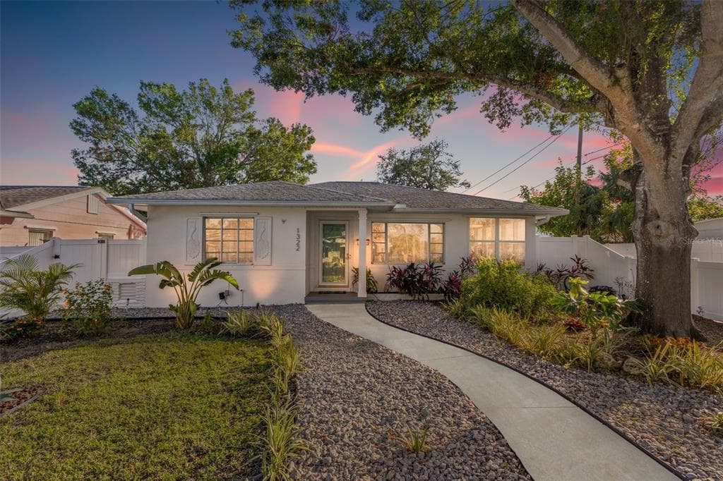 1322 48TH AVENUE N ST PETERSBURG, FL 33703