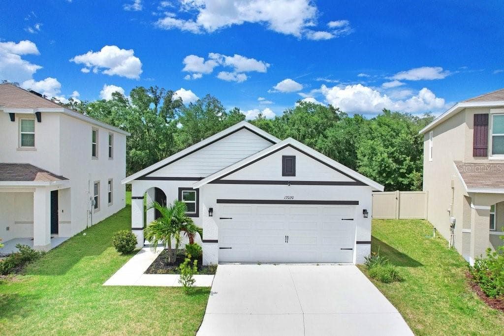 17020 OVAL RUM DRIVE WIMAUMA, FL 33598