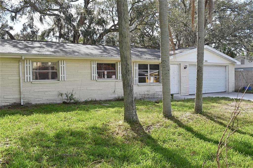 4934 AVERY ROAD NEW PORT RICHEY, FL 34652