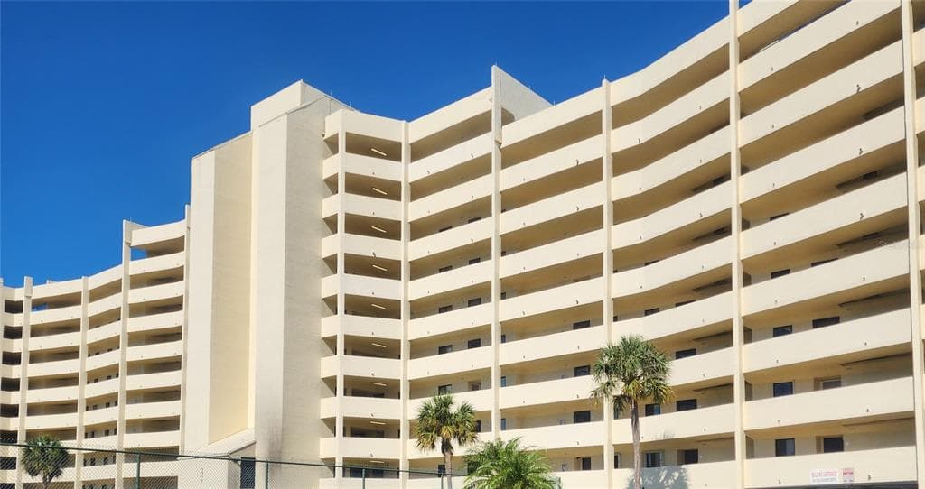 5915 SEA RANCH DRIVE UNIT 404 HUDSON, FL 34667