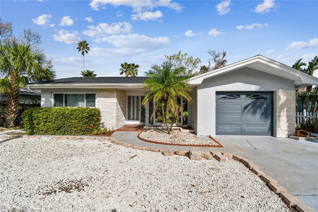 17255 2ND STREET E NORTH REDINGTON BEACH, FL 33708