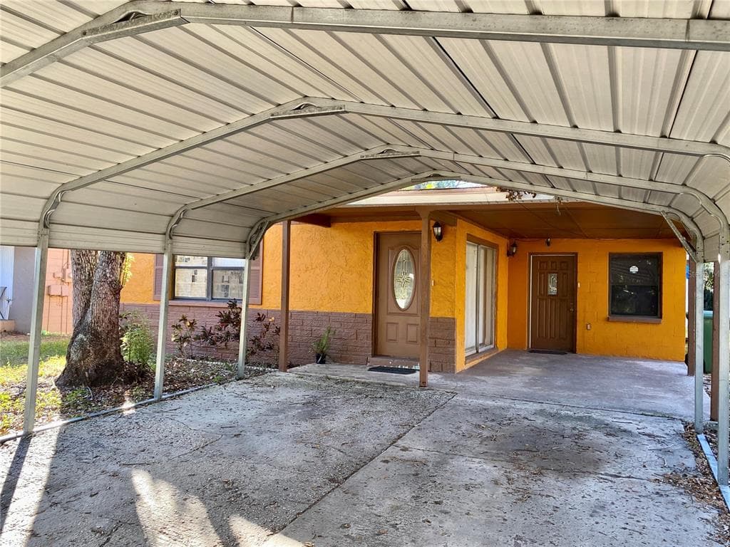 4203 E COMANCHE AVENUE TAMPA, FL 33610