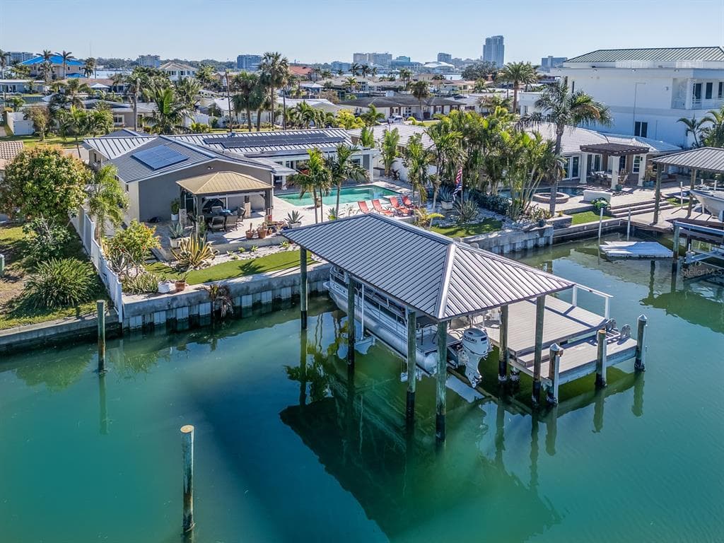 54 MIDWAY ISLAND CLEARWATER BEACH, FL 33767