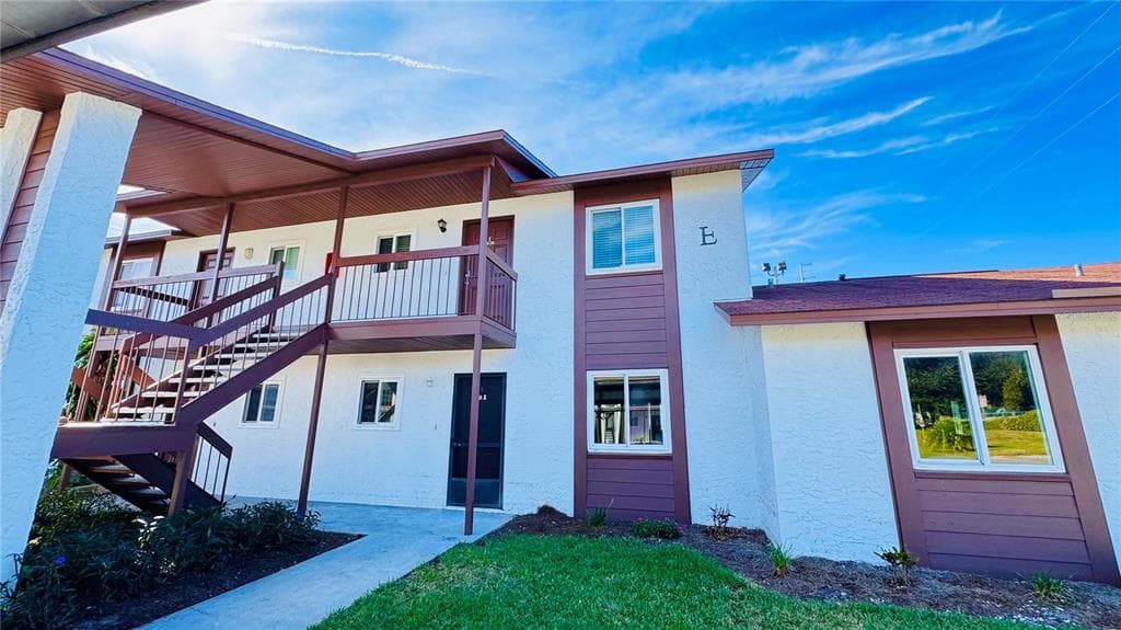 39132 COUNTY ROAD 54 UNIT 2020 ZEPHYRHILLS, FL 33542