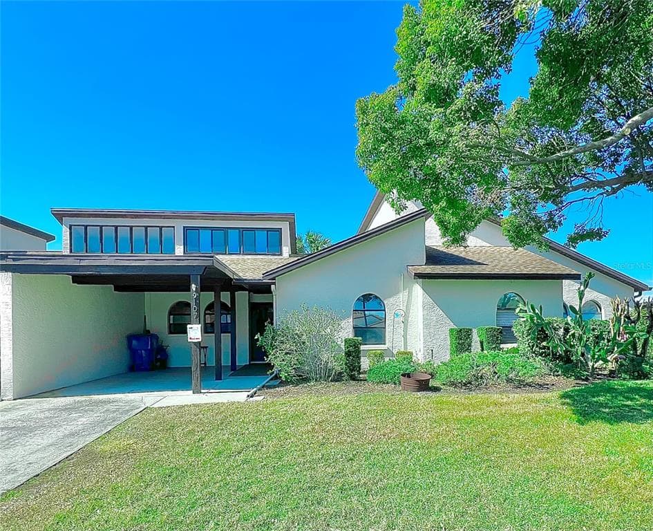 9107 LINGROVE ROAD WEEKI WACHEE, FL 34613