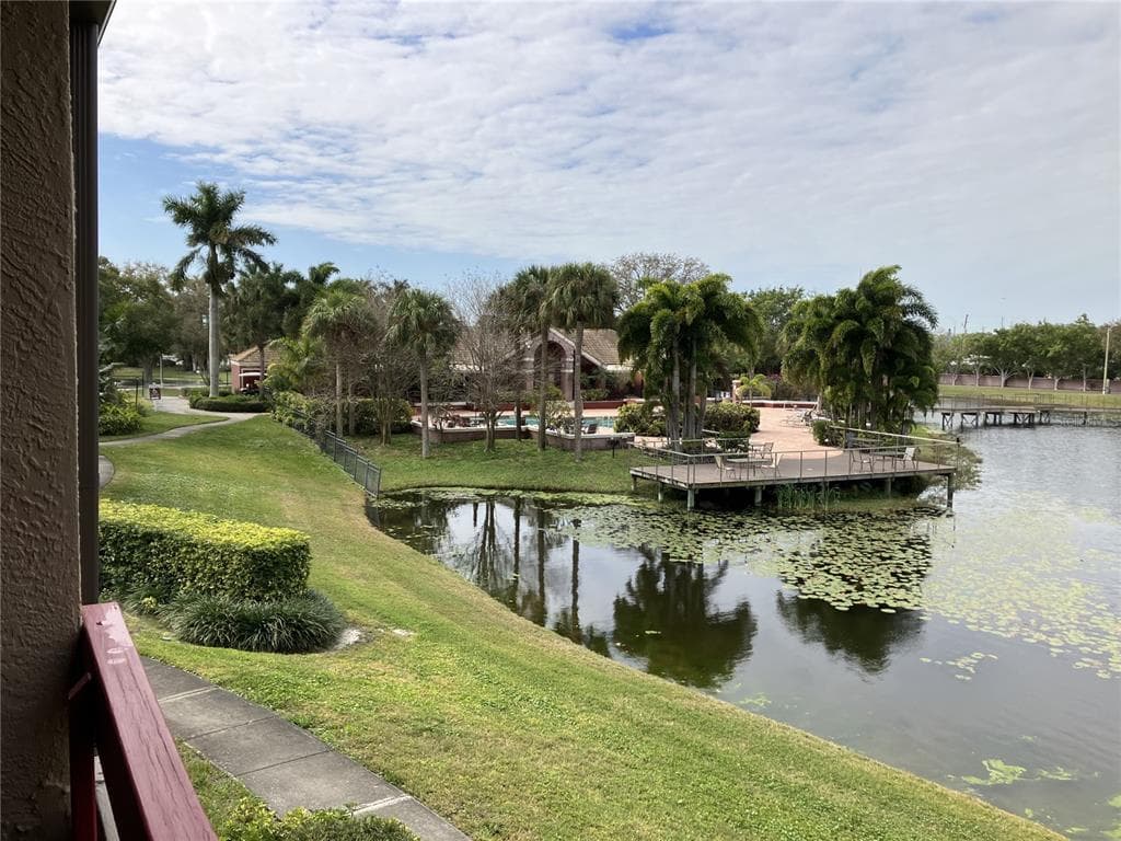 10263 GANDY BOULEVARD N UNIT 212 ST PETERSBURG, FL 33702
