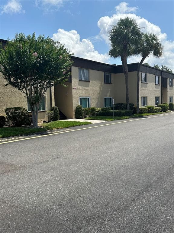 645 N KEENE ROAD R12 unit D CLEARWATER, FL 33755