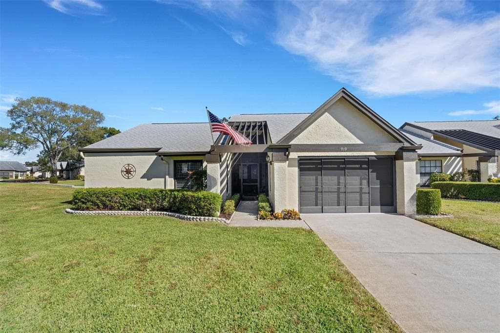 919 HICKORY HILL COURT PALM HARBOR, FL 34684