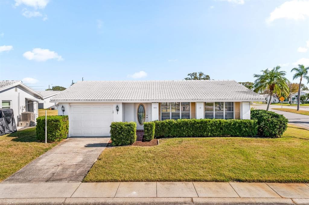 9201 40TH WAY N PINELLAS PARK, FL 33782