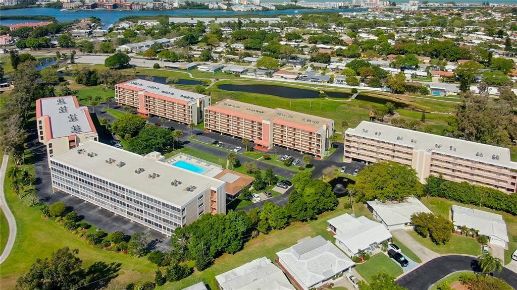 9433 HARBOR GREENS WAY UNIT 404 SEMINOLE, FL 33776