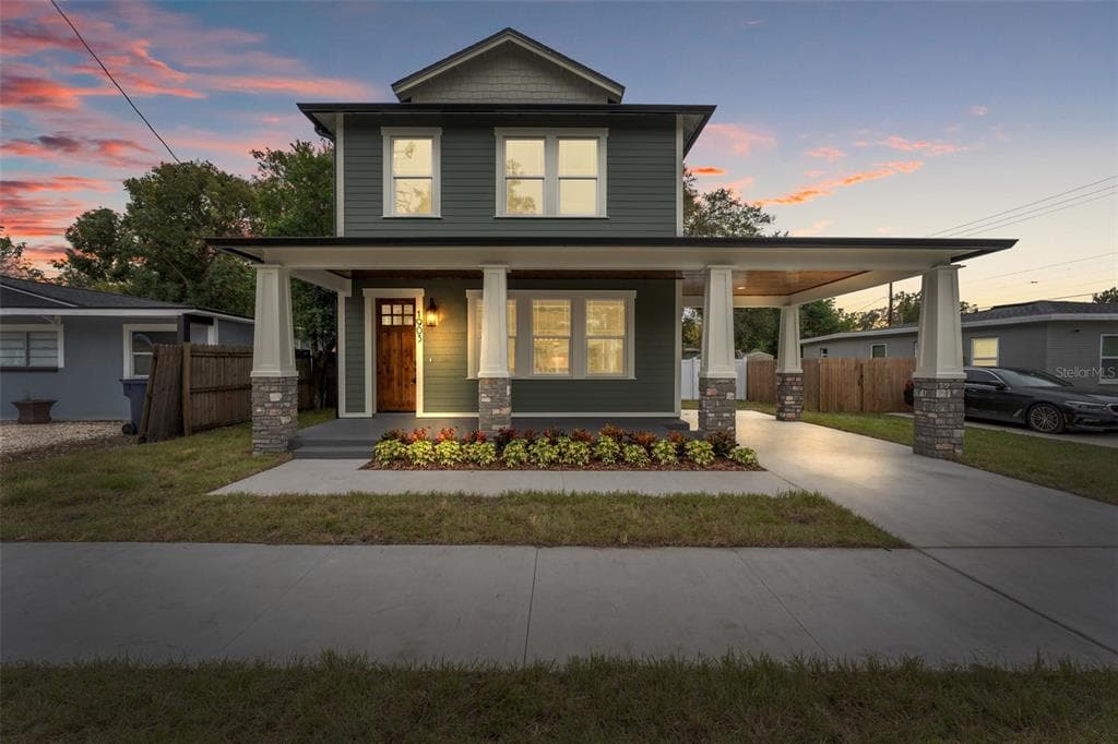 1903 E NEW ORLEANS AVENUE TAMPA, FL 33610
