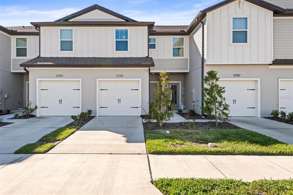 31386 AMBERVIEW BEND WESLEY CHAPEL, FL 33545