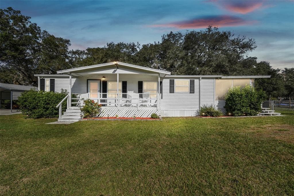 35429 CHAMBERS DRIVE ZEPHYRHILLS, FL 33541
