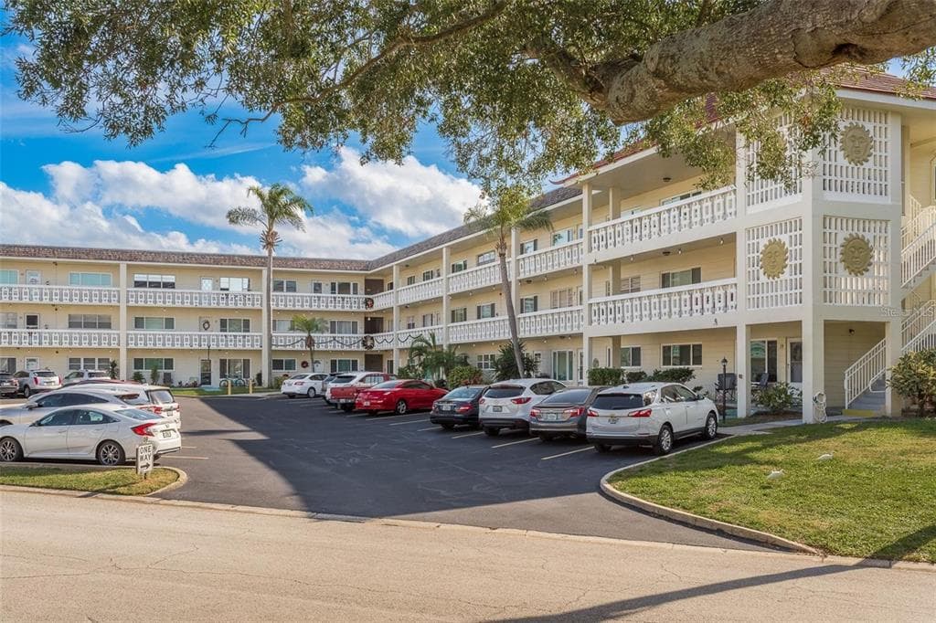 2451 CANADIAN WAY UNIT 47 CLEARWATER, FL 33763