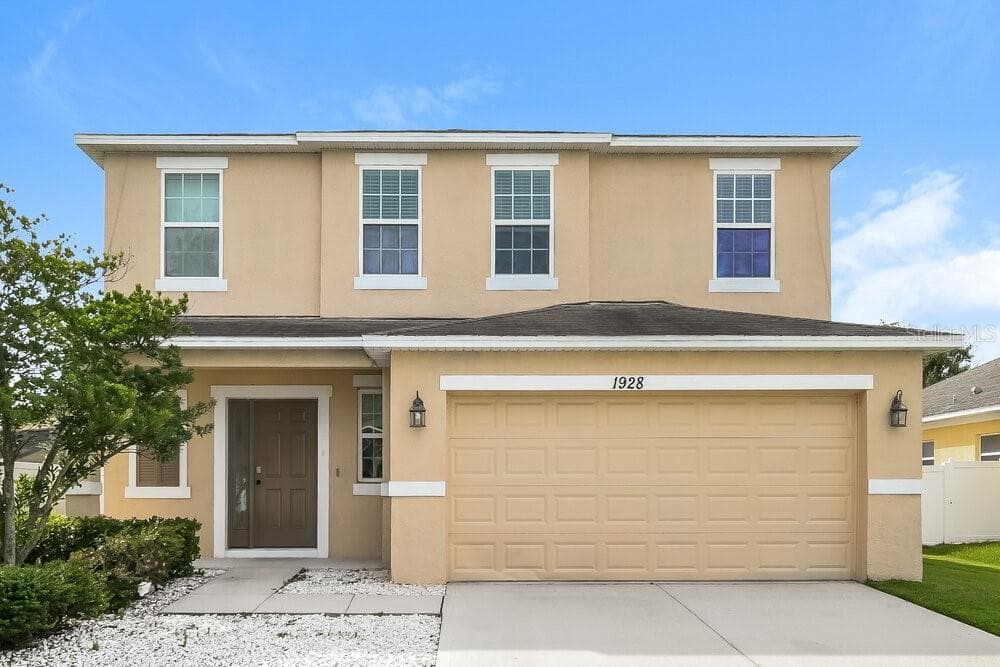 1928 ACACIA DRIVE KISSIMMEE, FL 34758