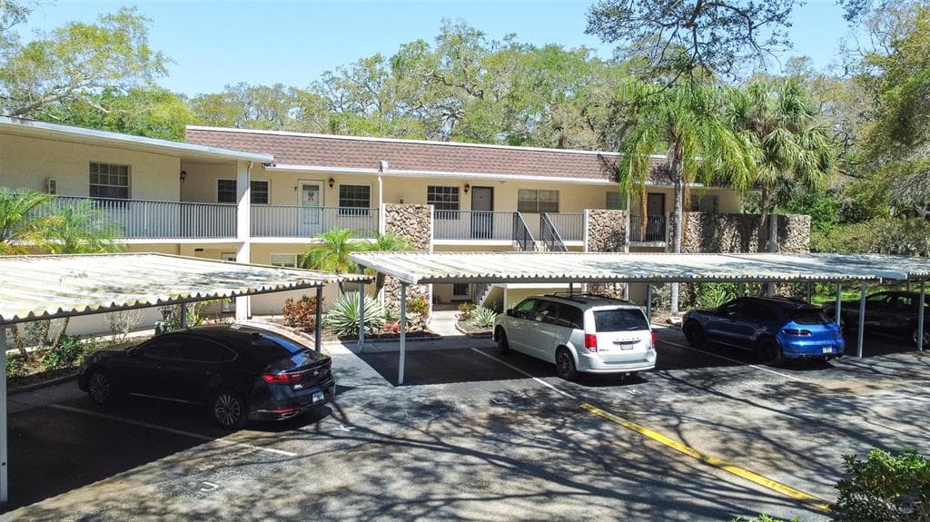 820 PATRICIA AVENUE UNIT 207 DUNEDIN, FL 34698