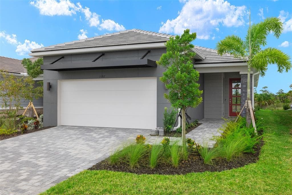 11182 LIVEWELL COURT VENICE, FL 34293
