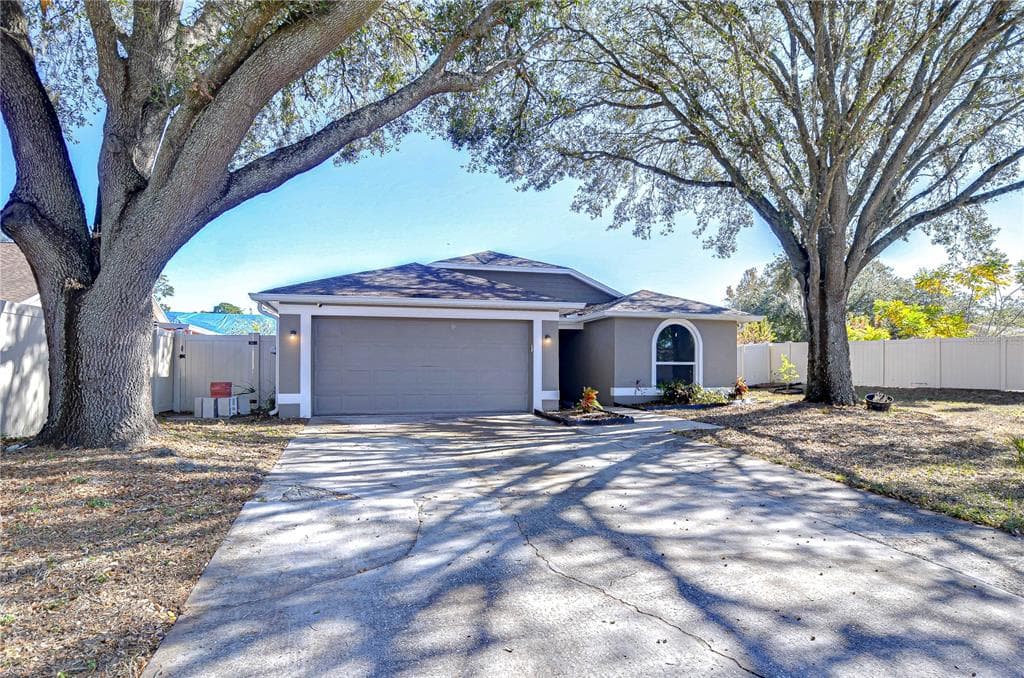 1732 TINKER DRIVE LUTZ, FL 33559