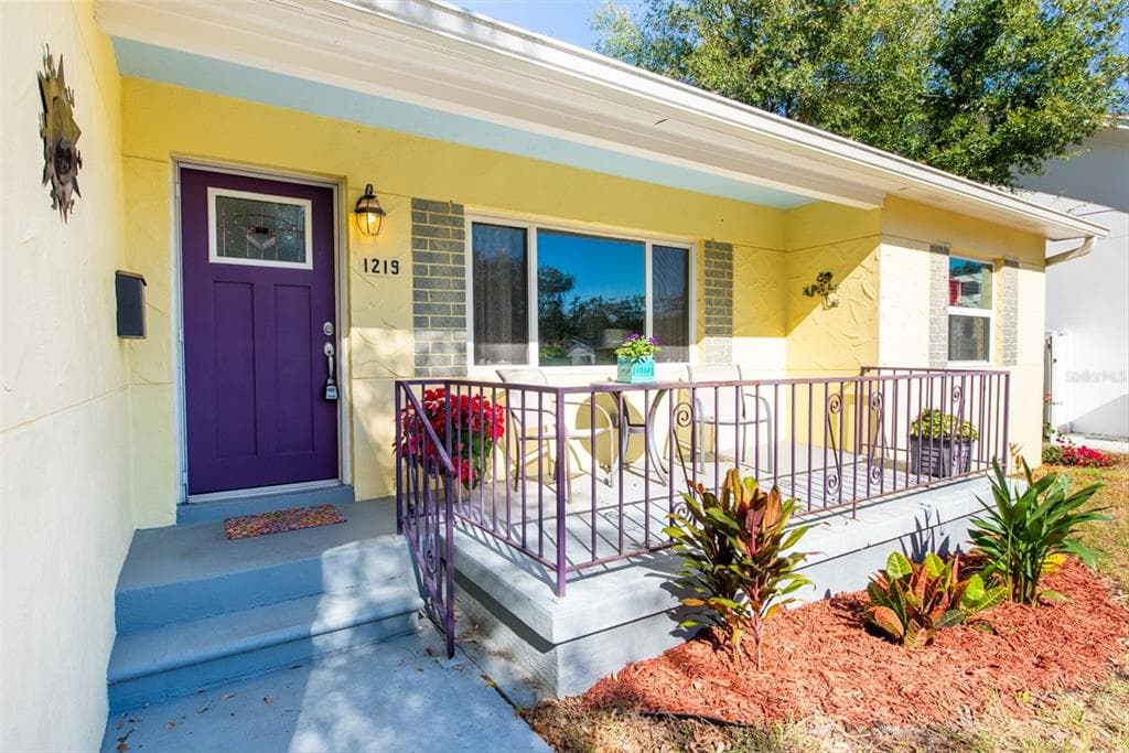 1219 46TH AVENUE N ST PETERSBURG, FL 33703