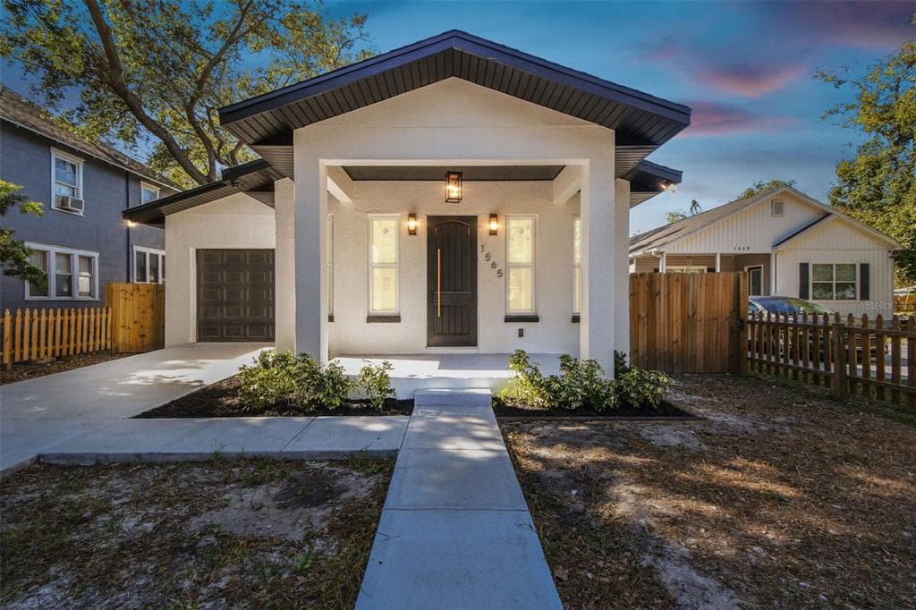 1565 13TH STREET S ST PETERSBURG, FL 33705