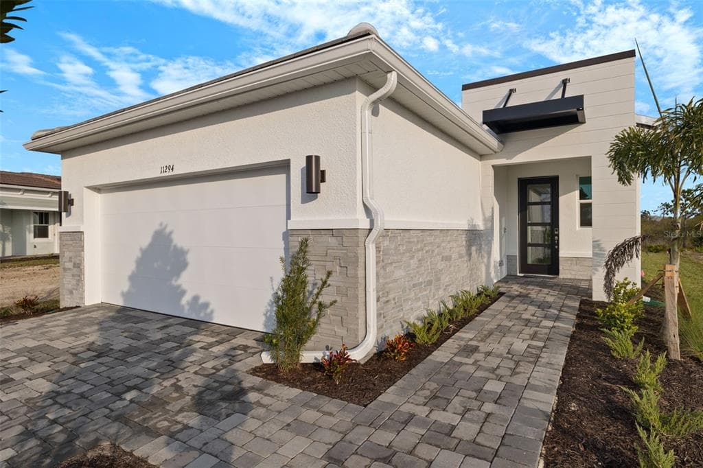 11294 BOUNDLESS TERRACE VENICE, FL 34293