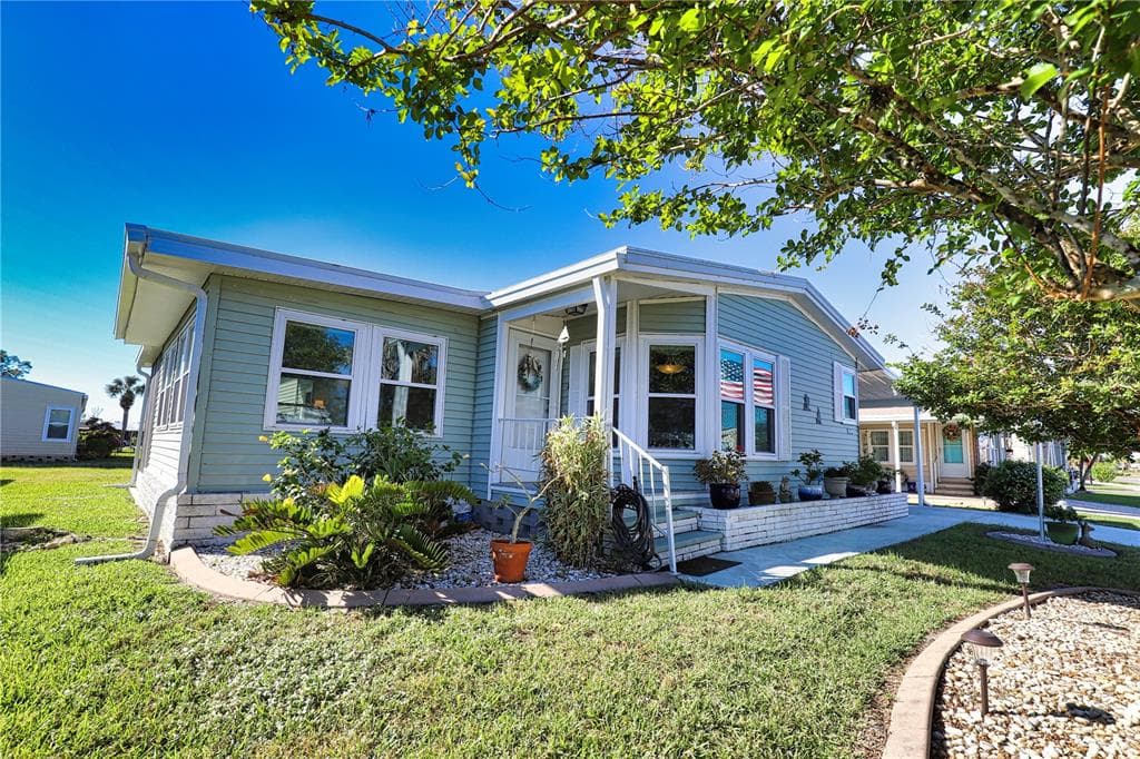 424 LOMA LINDA NORTH PORT, FL 34287
