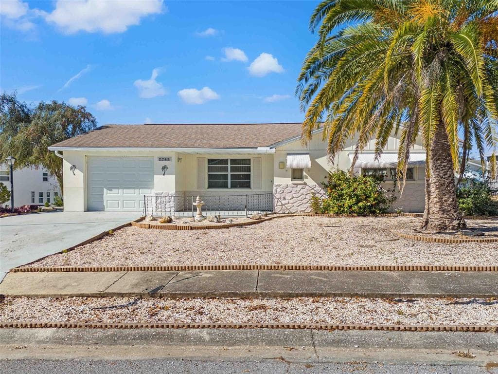 7745 WATERFORD STREET NEW PORT RICHEY, FL 34653