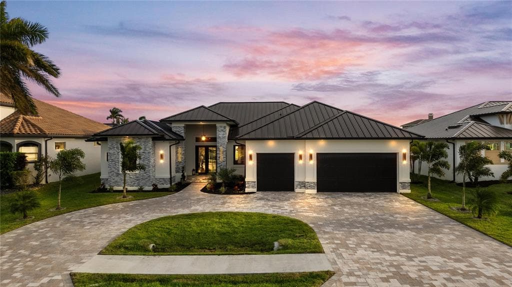 2802 GLEASON PARKWAY CAPE CORAL, FL 33914