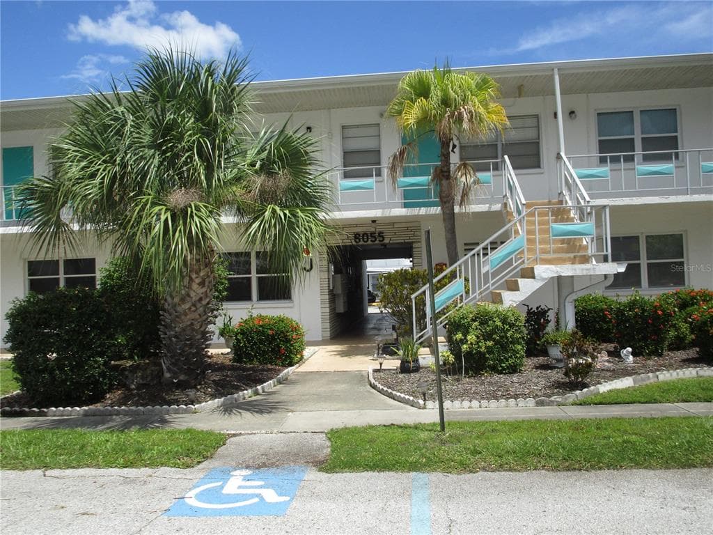 6055 21ST STREET N UNIT 9 ST PETERSBURG, FL 33714