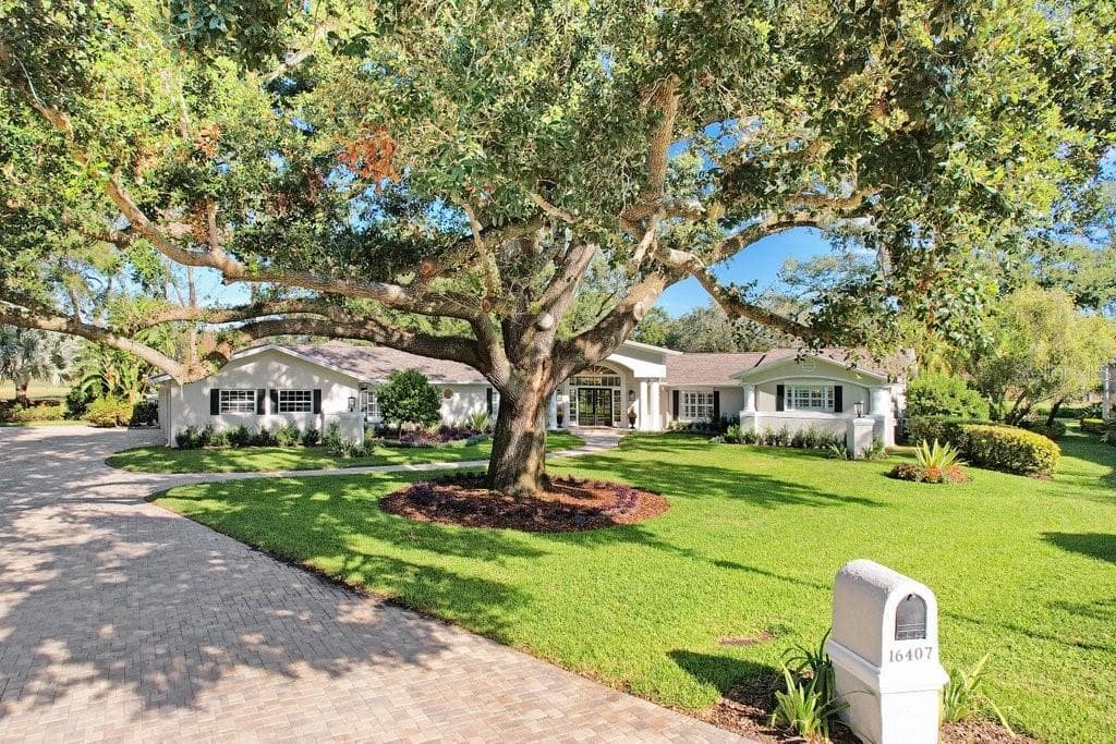 16407 ZURRAQUIN DE AVILA TAMPA, FL 33613
