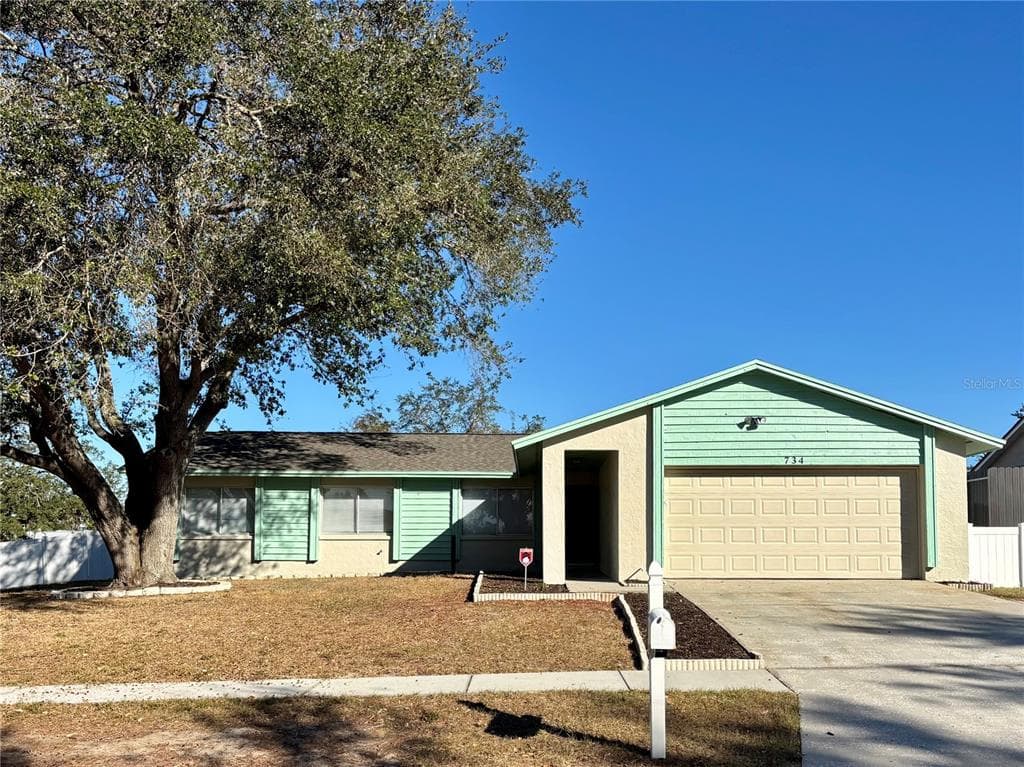 734 CLIMATE DRIVE BRANDON, FL 33511