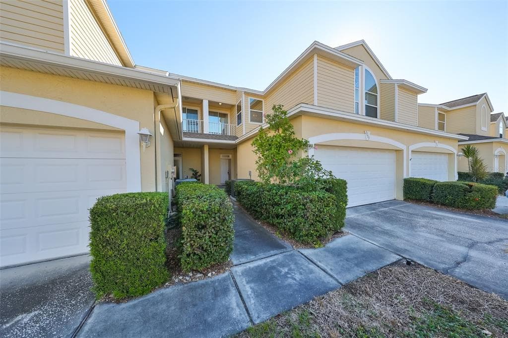 1050 STARKEY ROAD UNIT 2203 LARGO, FL 33771