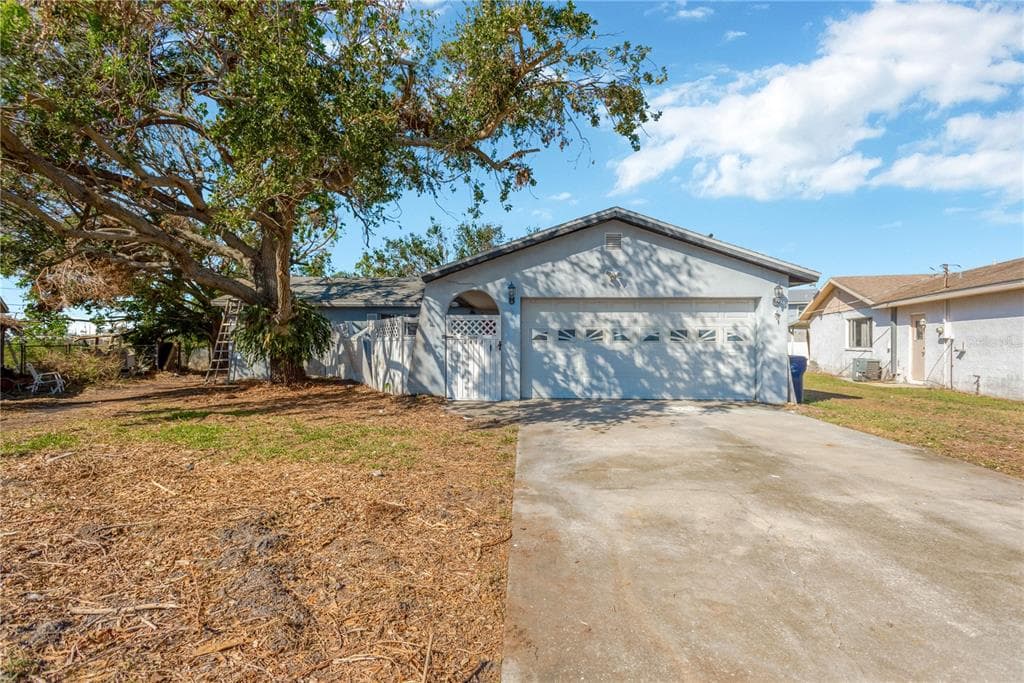 2416 16TH STREET W PALMETTO, FL 34221