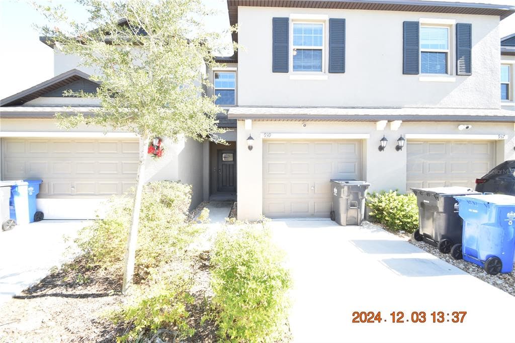 939 ROYAL EMPRESS DRIVE UNIT 939 RUSKIN, FL 33570