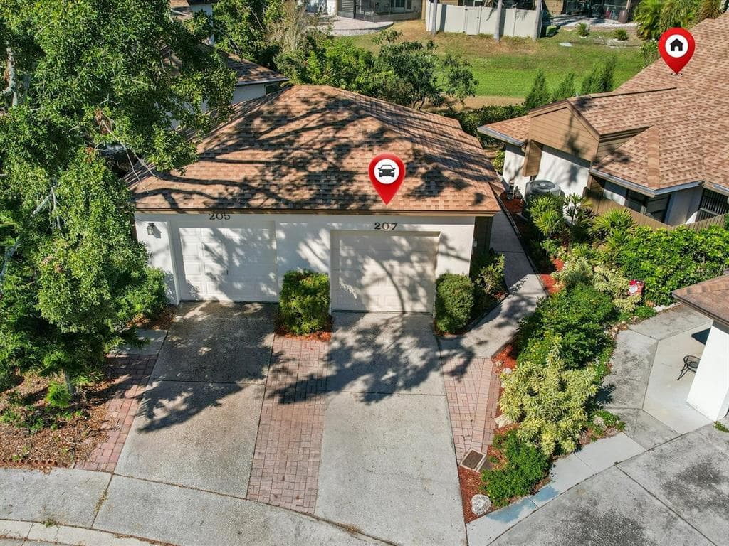 207 LIGHTHOUSE COURT SAFETY HARBOR, FL 34695