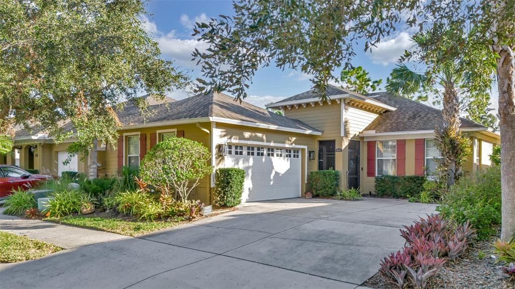 6808 MUNCASTER COURT TAMPA, FL 33625