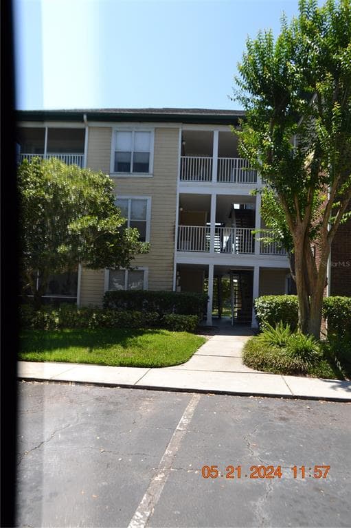 10114 WINSFORD OAK BOULEVARD UNIT 515 TAMPA, FL 33624