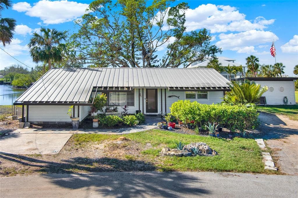 333 22ND STREET COURT NE BRADENTON, FL 34208