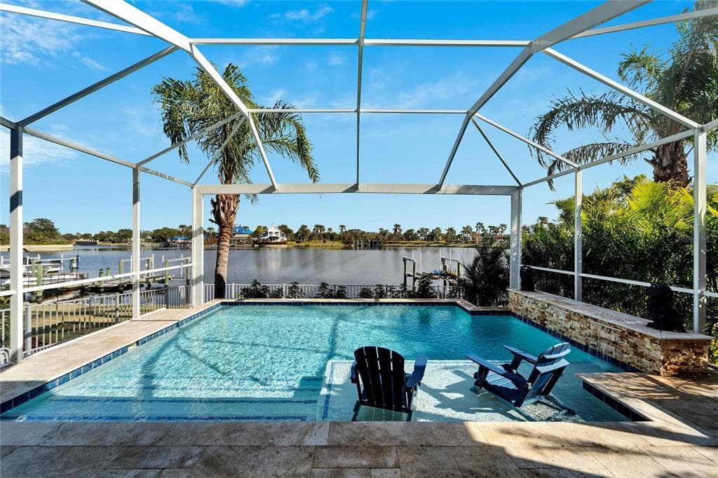 5205 COVESOUND WAY APOLLO BEACH, FL 33572