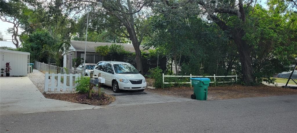 1424 ILLINOIS AVENUE PALM HARBOR, FL 34683