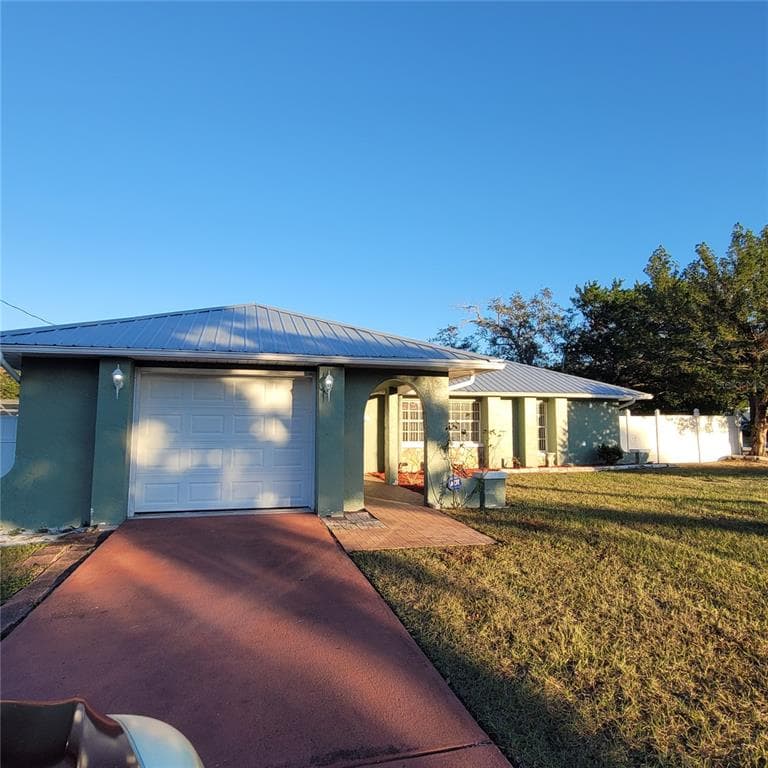 1116 CARMONA AVENUE SPRING HILL, FL 34608