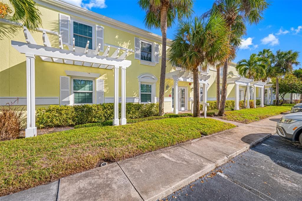 5006 STARFISH DRIVE SE UNIT C