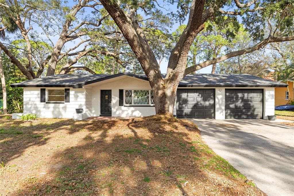 1408 RIVERSIDE DRIVE
