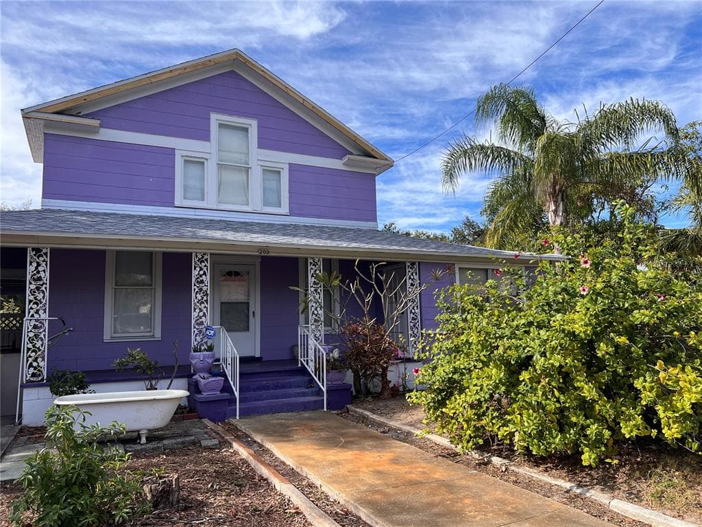 209 GRAND BOULEVARD TARPON SPRINGS, FL 34689