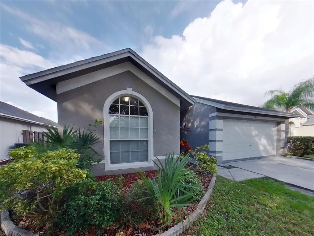 8931 SOUTHBAY DRIVE TAMPA, FL 33615