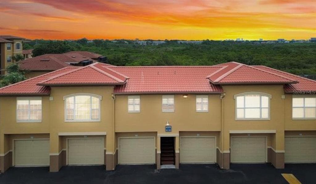 4320 BAYSIDE VILLAGE DRIVE UNIT 202 TAMPA, FL 33615