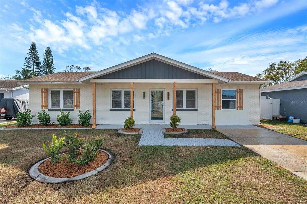 9126 109TH TERRACE SEMINOLE, FL 33777